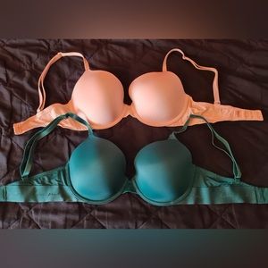 32DD US PINK Victoria's Secret t shirt bra (2x), Like New
